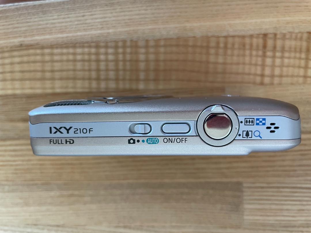 Canon IXY 210F ☆美品　動作確認　充電器☆コンパクトデジタルカメラ