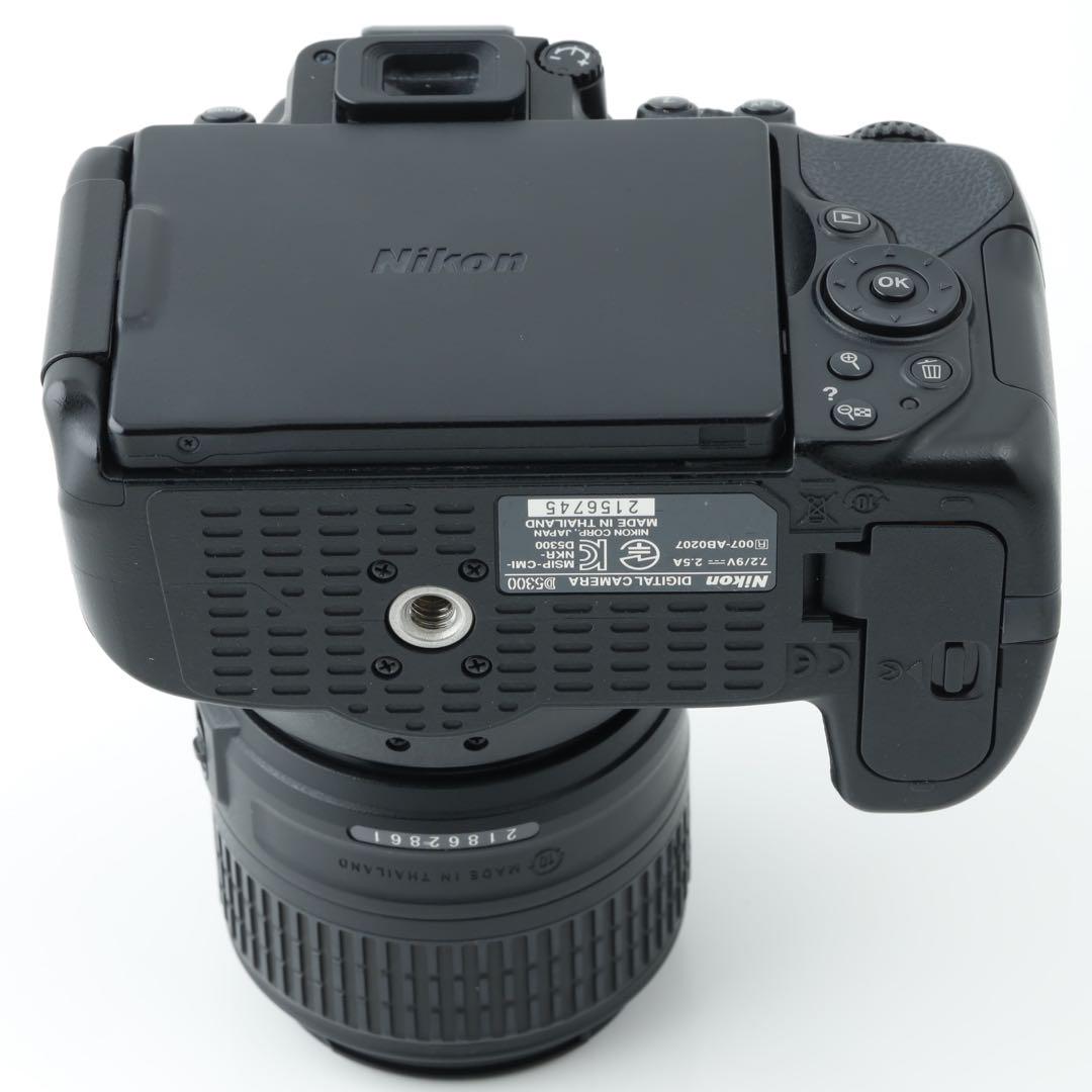 NIKON