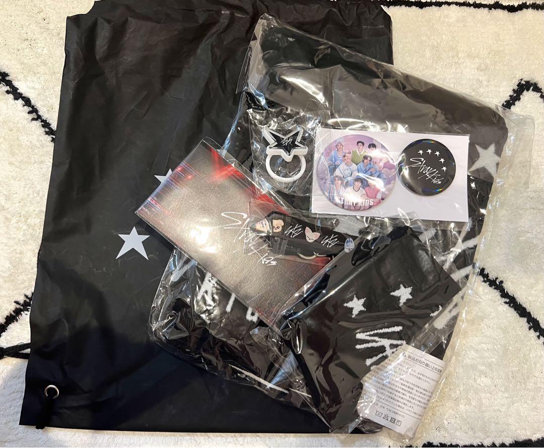 Stray Kids スキズ アプグレ グッズ 特典 Stray Kids World Tour ＜dominATE JAPAN＞」の「アップグレード