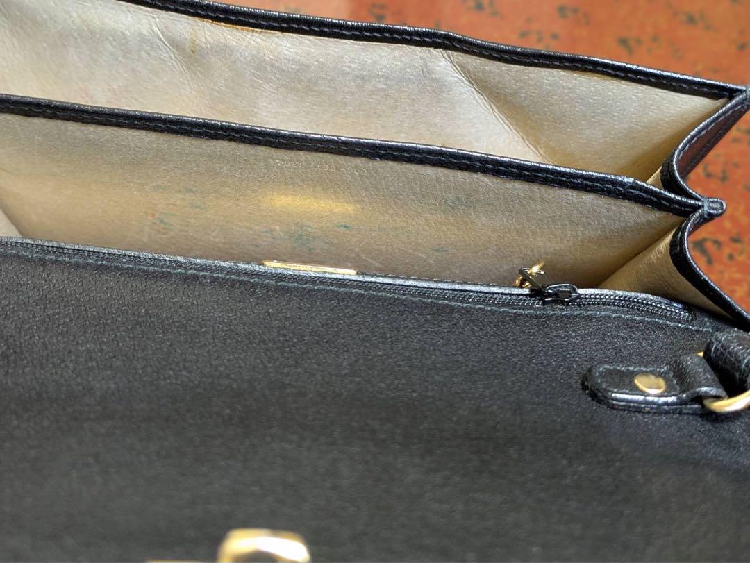 GUCCI グッチ