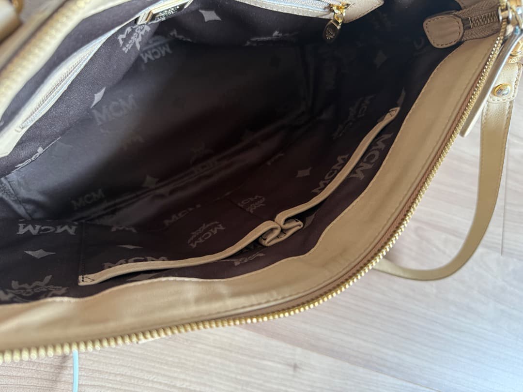 MCM ショルダーバッグ ベージュ MCM ショルダーバッグ ベージュ