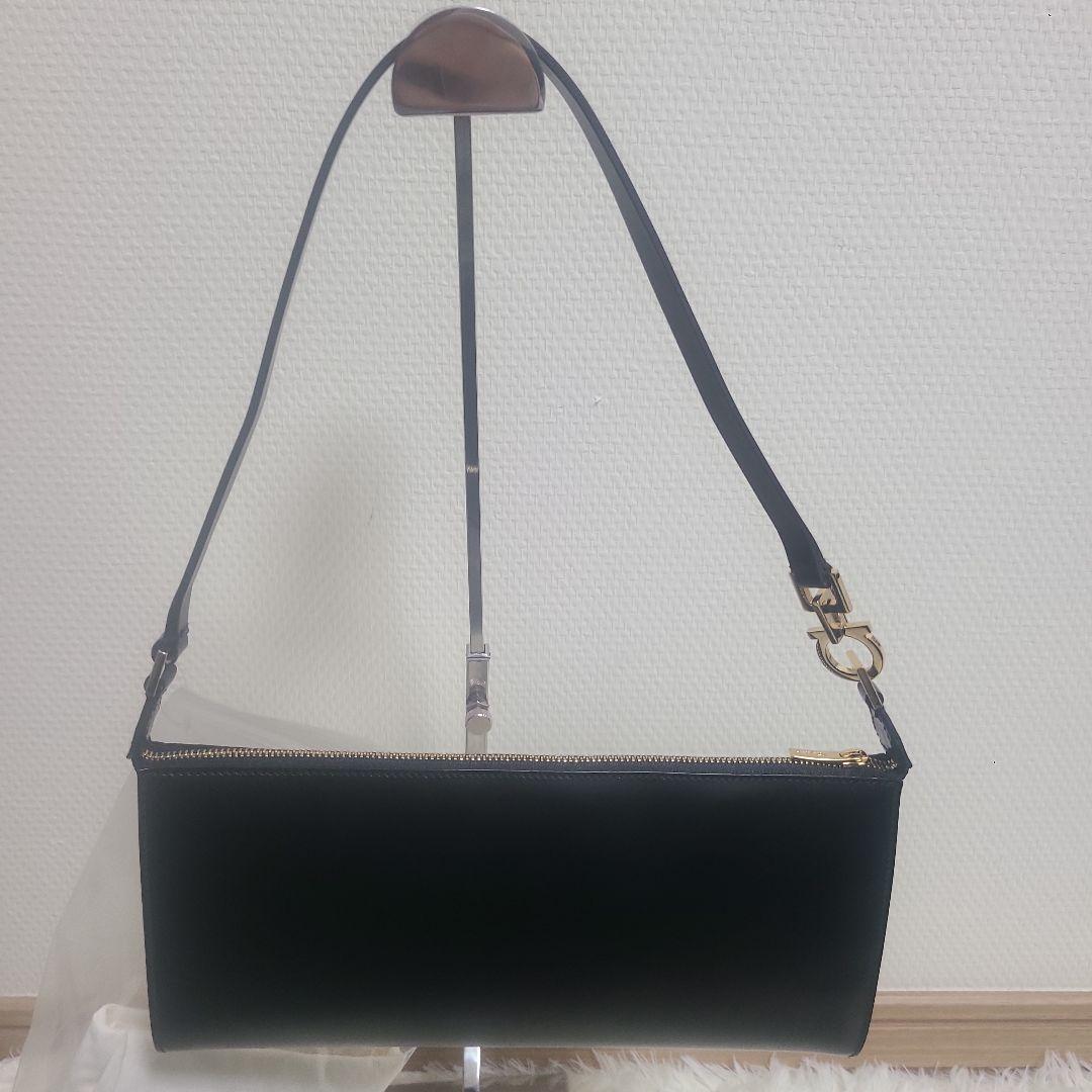 ○極美品 現行○ フェラガモ ワンショルダーバッグ イエロー