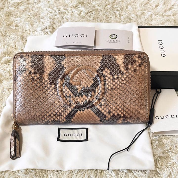 未使用に近い✨GUCCI 長財布 ソーホー パイソン GG ラウンドファスナー