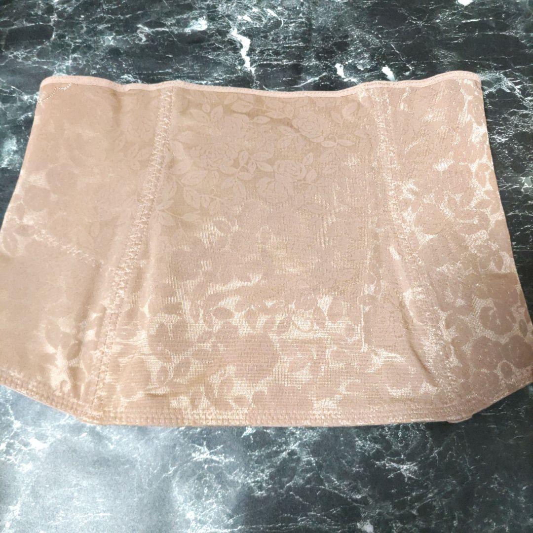新品 フェレナ 骨盤ベルト M〜L 定価26400円の品 - メルカリ