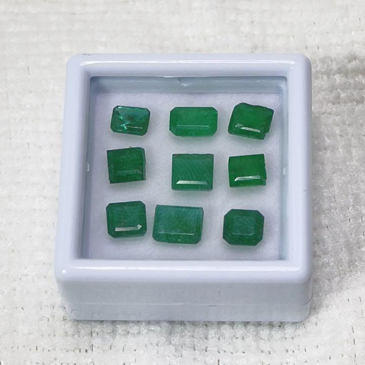 天然エメラルド　中粒ルースまとめ売り
