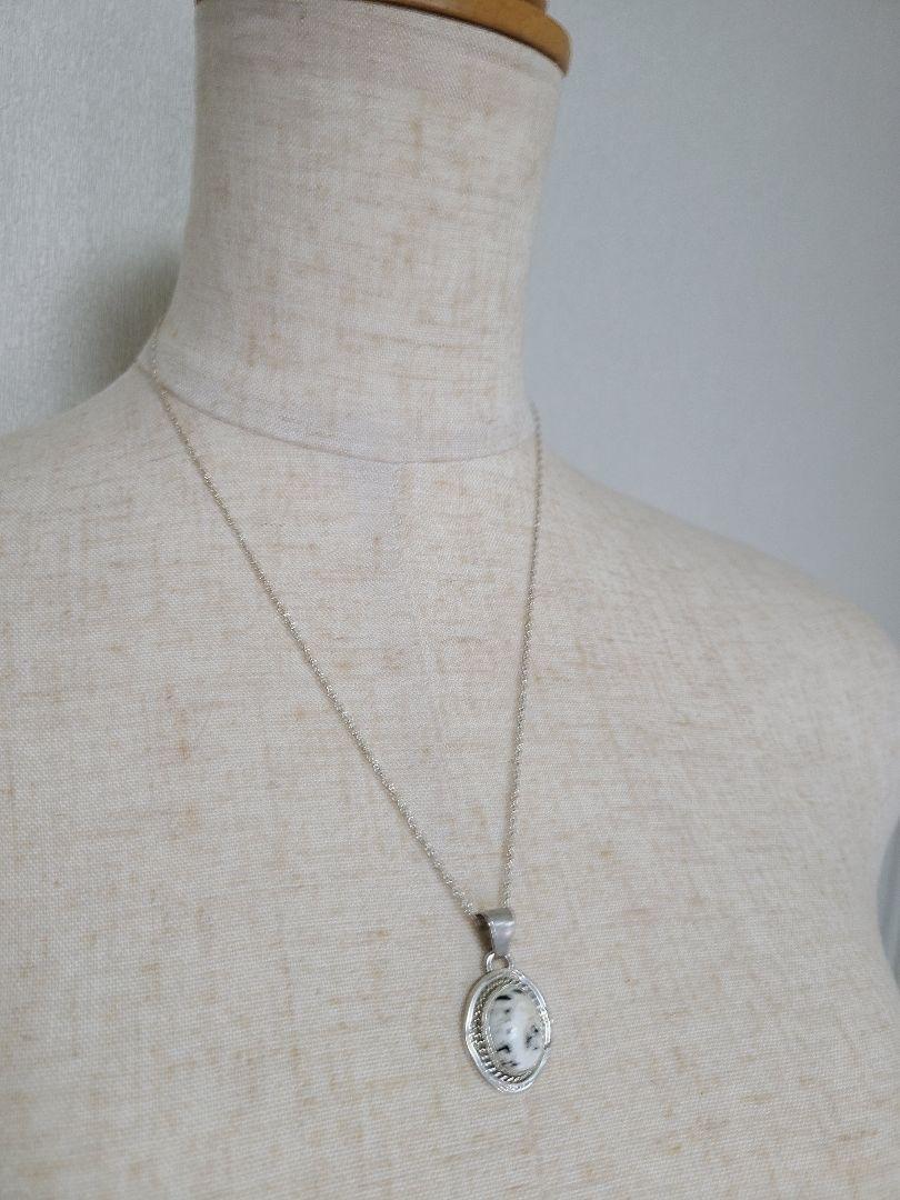 インディアンジュエリー　ホワイトターコイズネックレス LJ 刻印sterling
