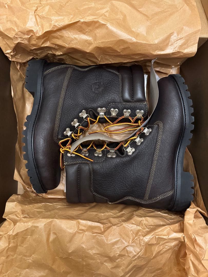 ほぼ新品Timberland ダークブラウン スーパーブーツ ほぼ新品Timberland ダークブラウン スーパーブーツ