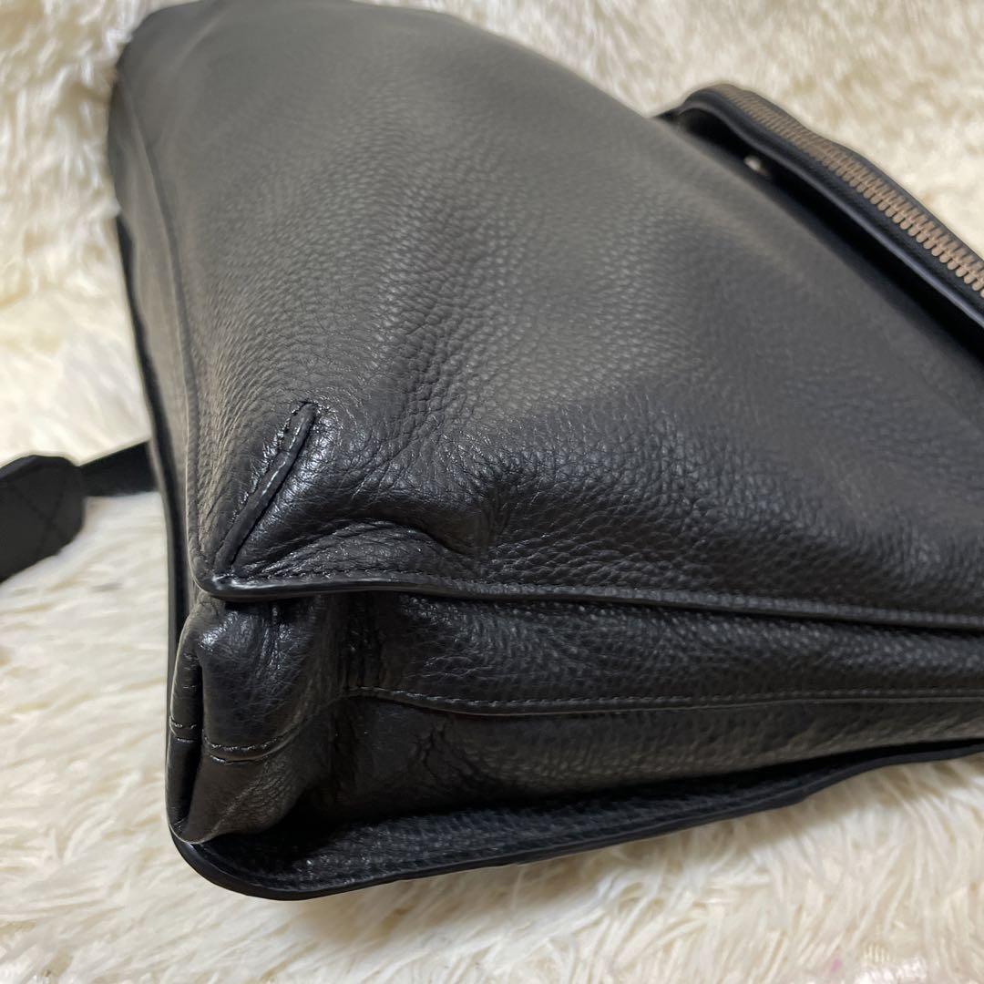 未使用級 TUMI ショルダーバッグ 2way セカンドバッグ シボレザー 黒 未使用級 TUMI ショルダーバッグ 2way セカンドバッグ シボレザー 黒