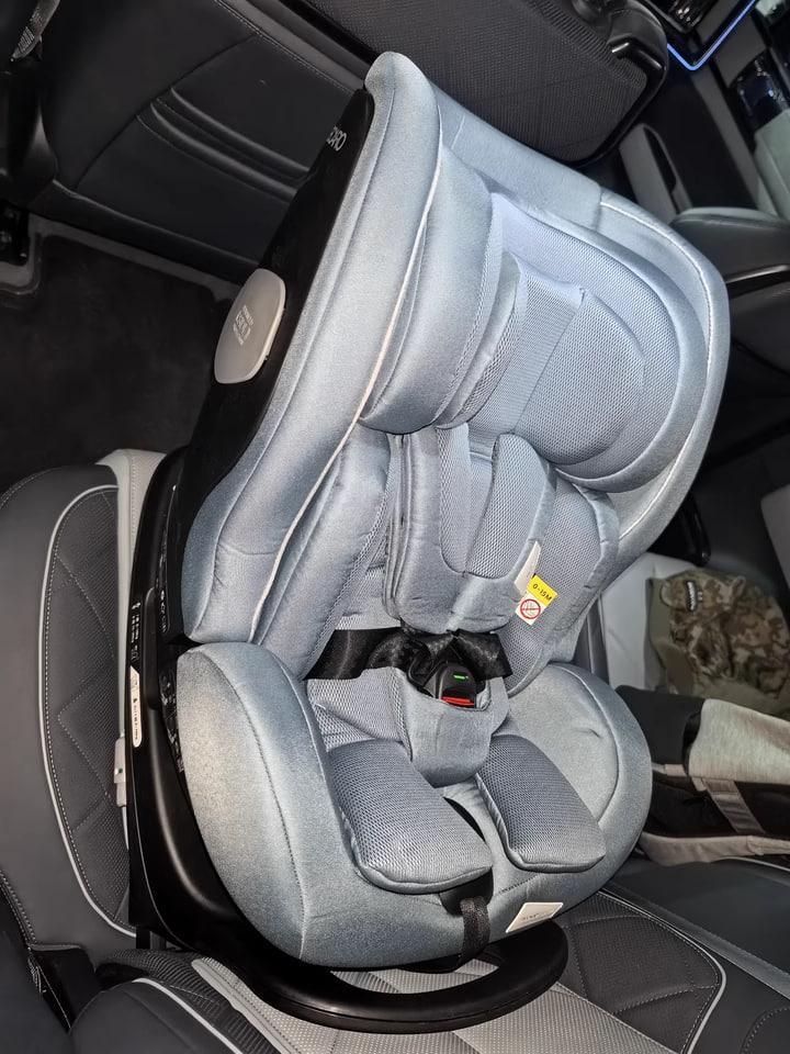 チャイルドシート 0歳〜4歳〜7歳 車載用 （ひょうがブルー）