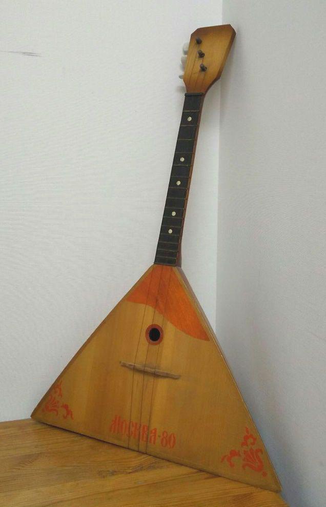 バラライカ ロシア民族楽器 弦楽器 バラライーカ 現状品