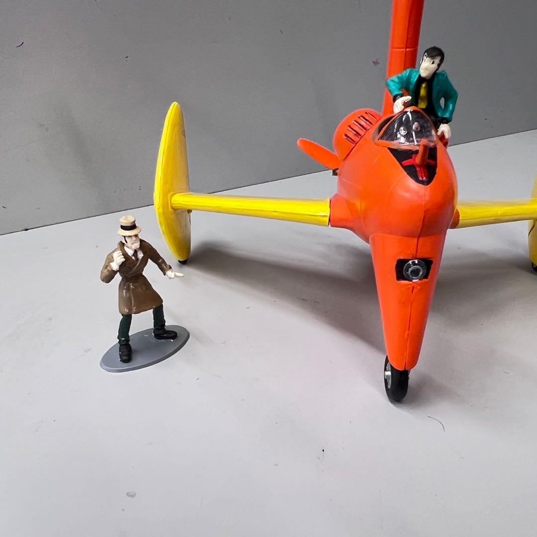 グンゼ産業 1/48 ルパン＆オートジャイロ 奪取　ルパン三世　カリオストロの城 Amazon.co.jp: グンゼ産業1/48 ルパン三世（劇場版)カリオストロ