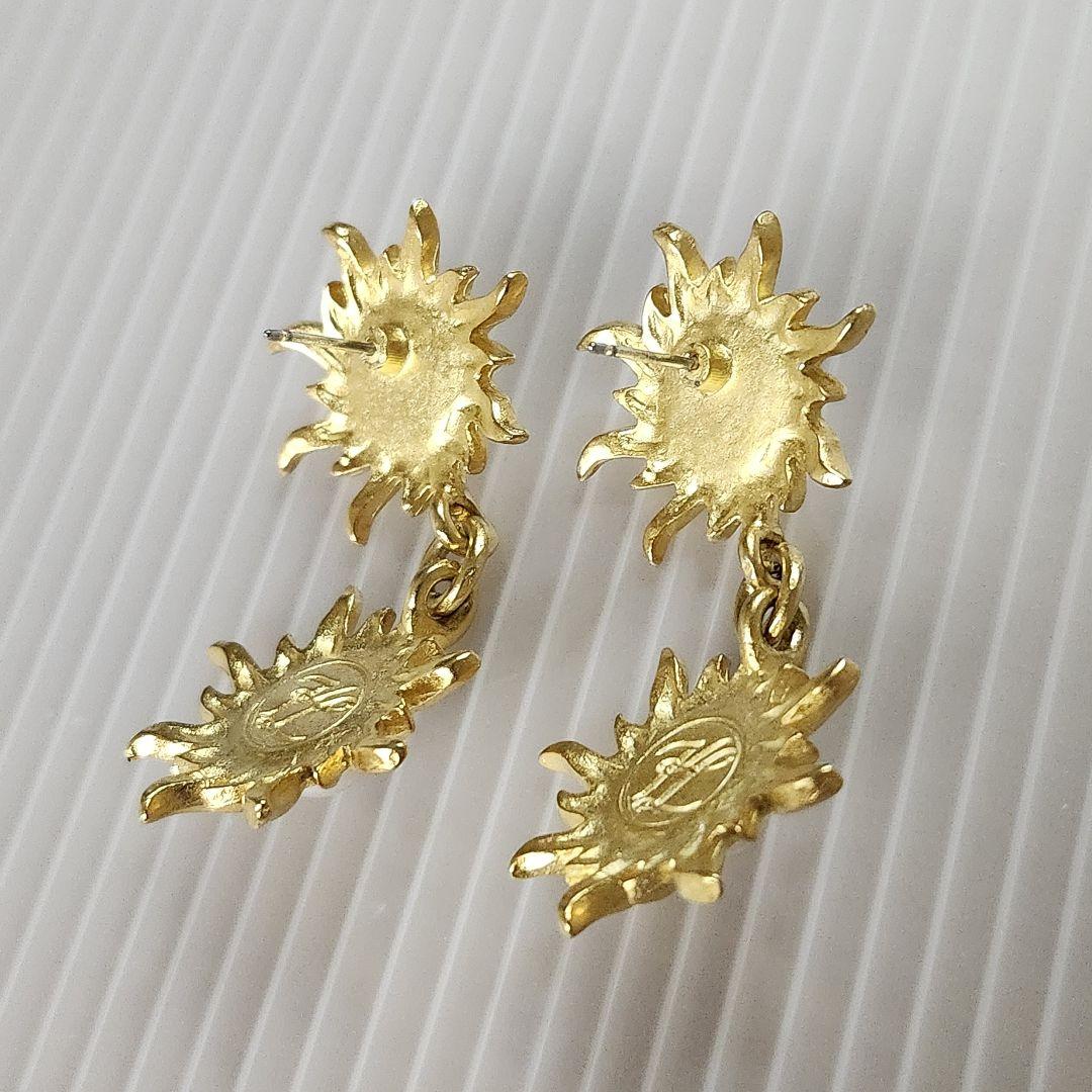 ◇KARL LAGERFELD ヴィンテージピアス - メルカリ