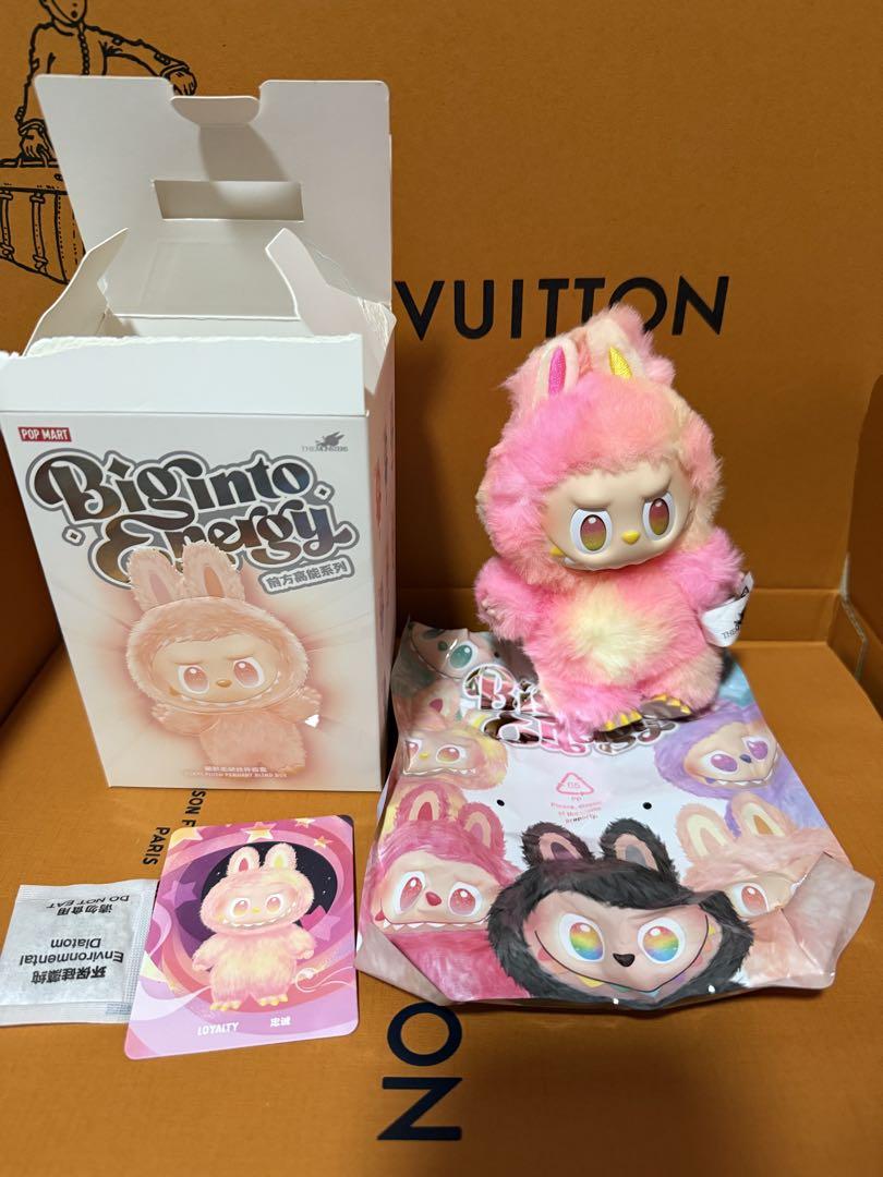ラブブ Big into Energy ぬいぐるみシリーズ loyalty 正規品ラブブ Big into Energy Loyaltyぬいぐるみペンダント