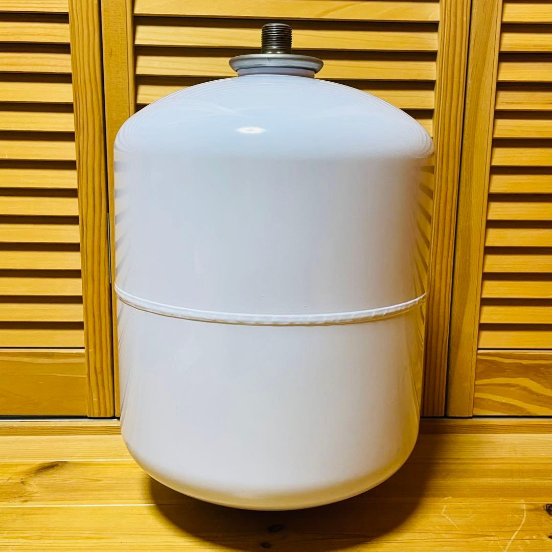 密閉式膨張タンク