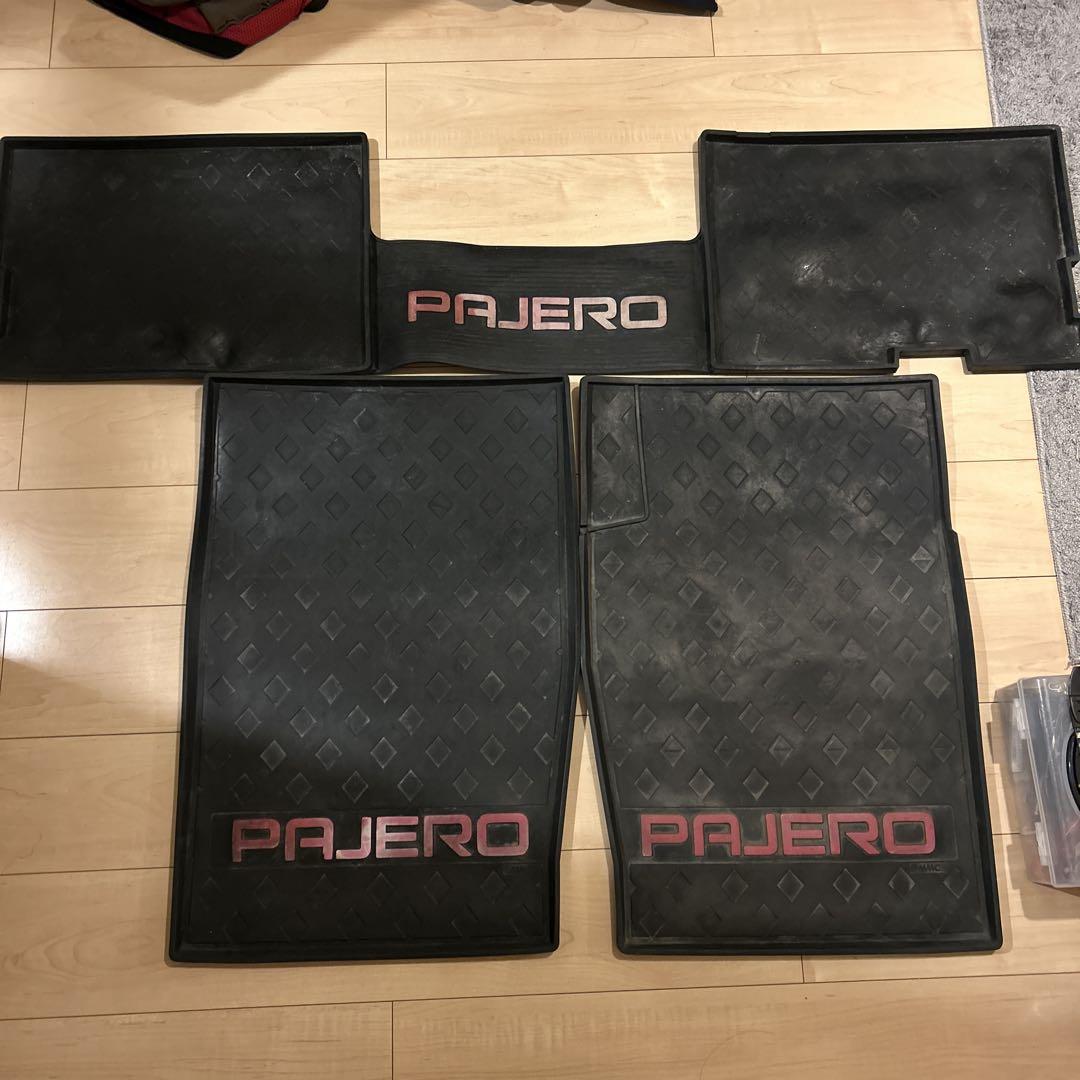 三菱 パジェロ 初代 PAJERO ゴムフロアマット