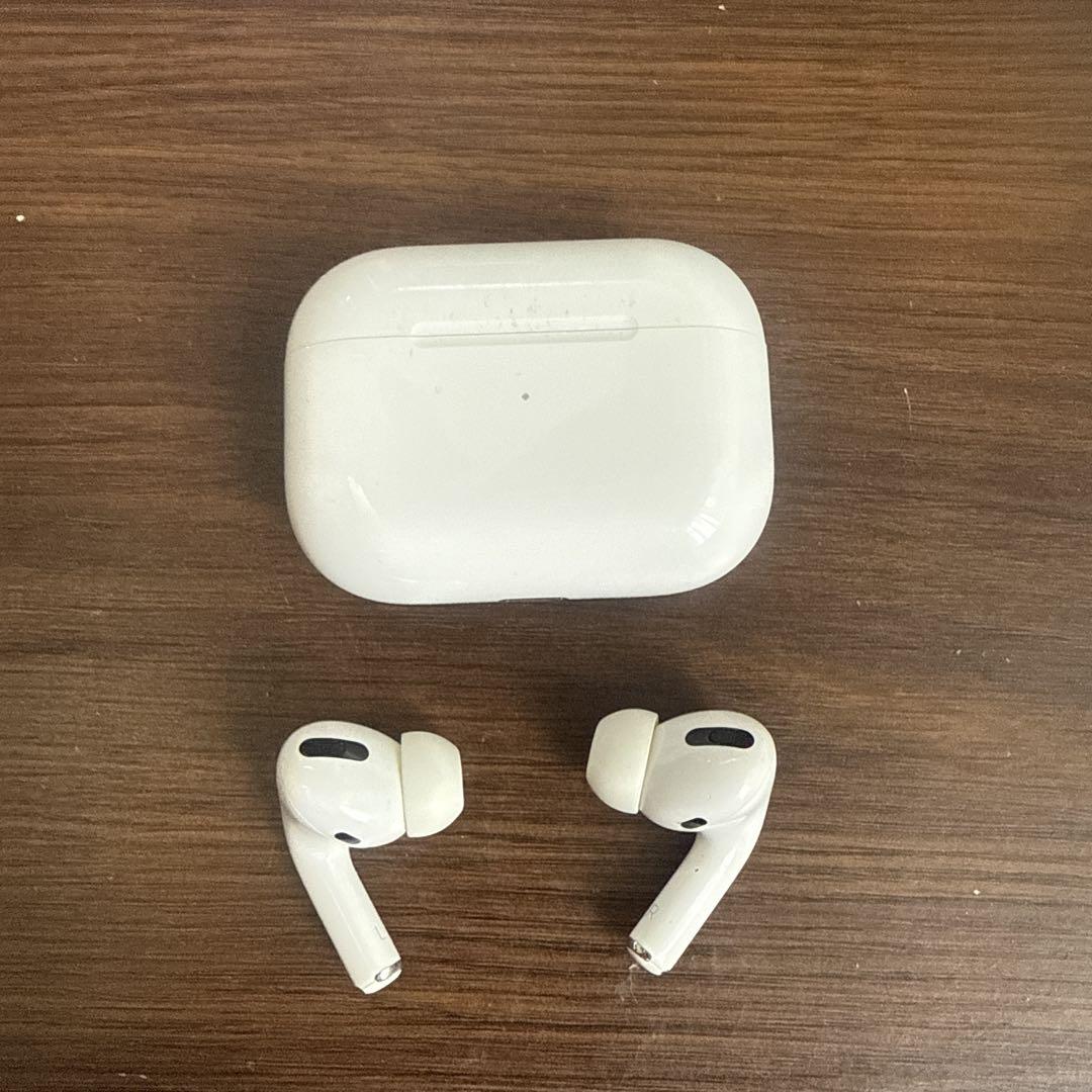 AirPods Pro ホワイト 充電ケース付き