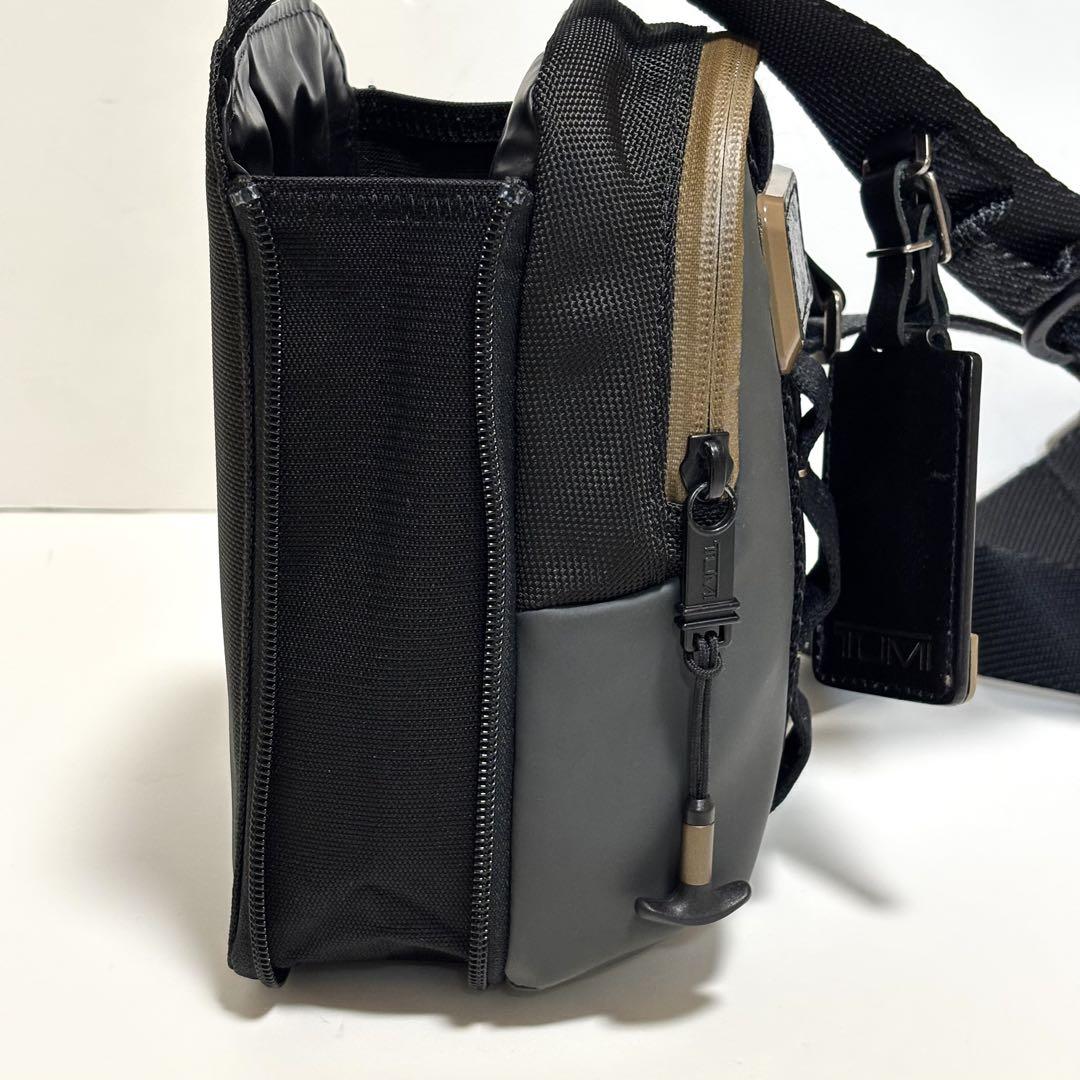 国内正規品 TUMI ALPHA BRAVO フィールド クロスボディバッグ