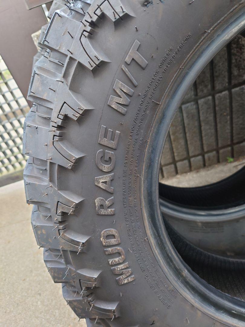 Ask　 GRIPMAX MUD RAGE MT 195/80R15