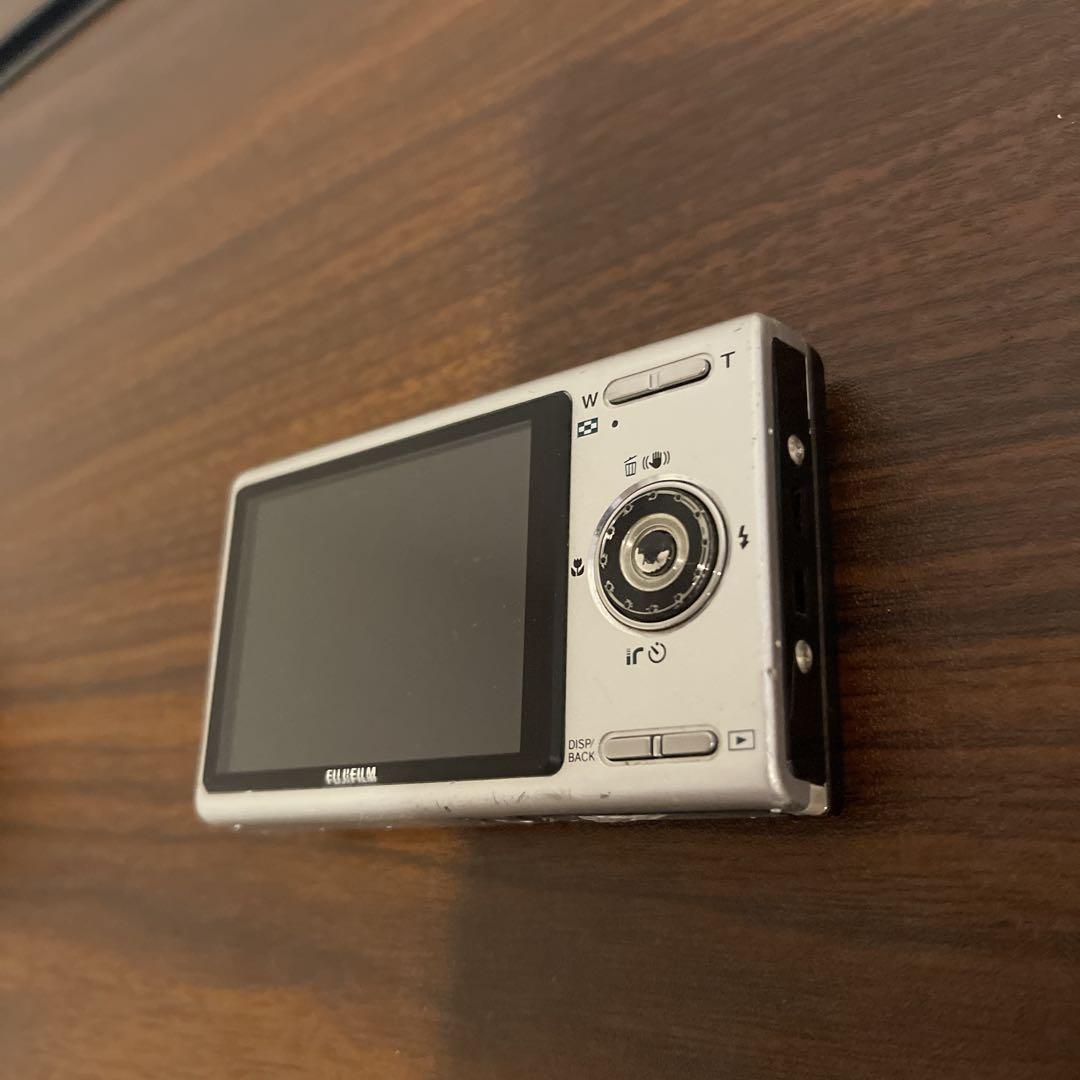3333 デジカメ Fujifilm FINEPIX Z200FD ブラック