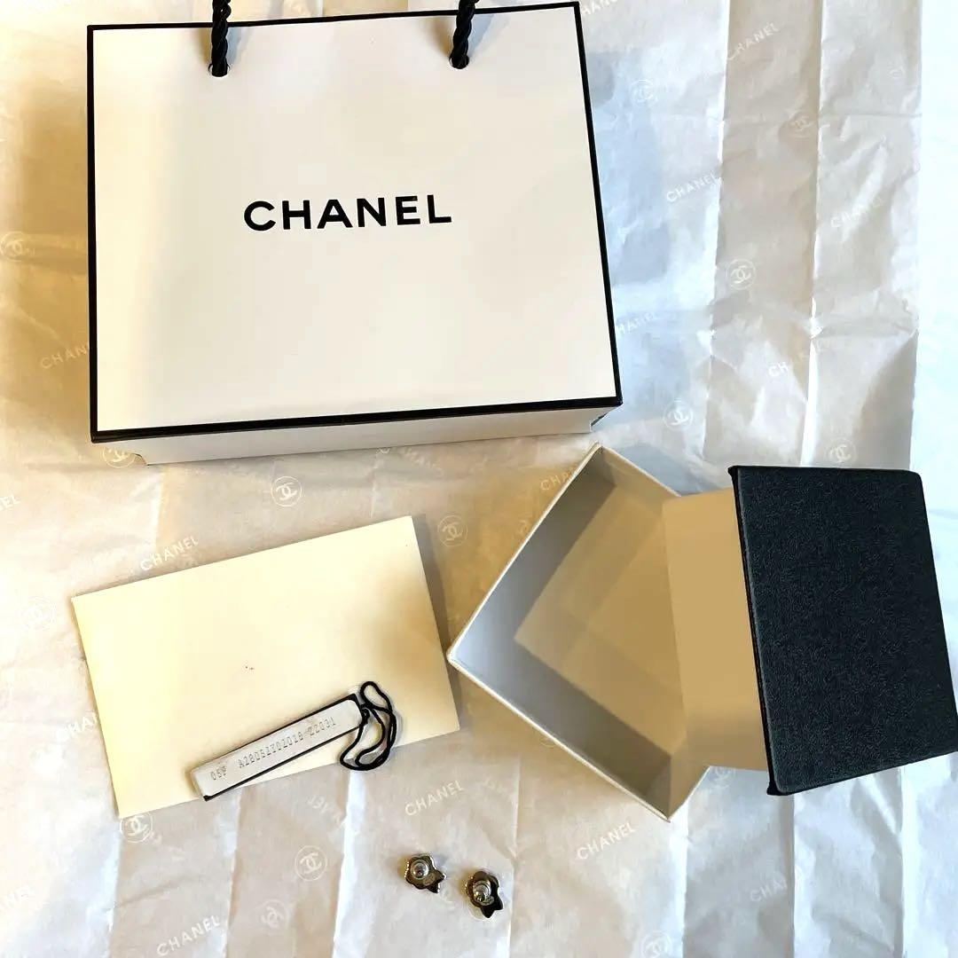CHANEL カメリア　ココ　ピアス
