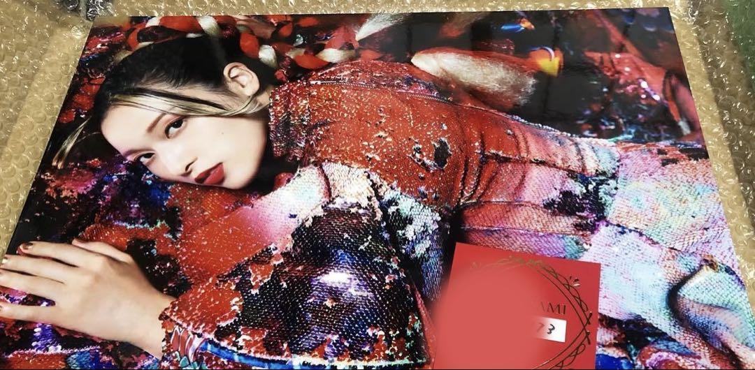 伊波杏樹 10th Anniversary graph