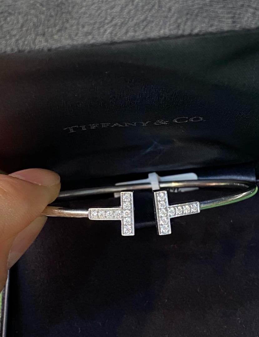 Tiffany & Co. シルバーバングル T字型