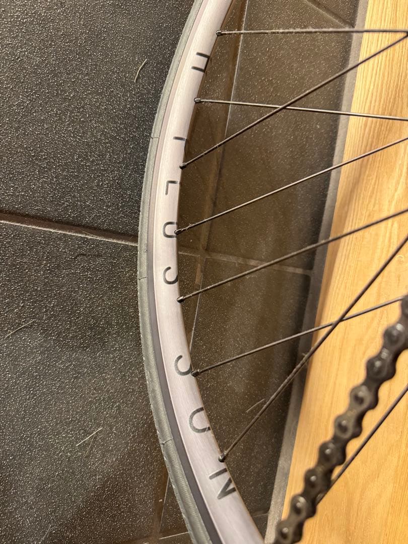 ピストバイク ドスノヴェンタ デトロイト目立った傷や汚れなし BRIGHTFACE_UK