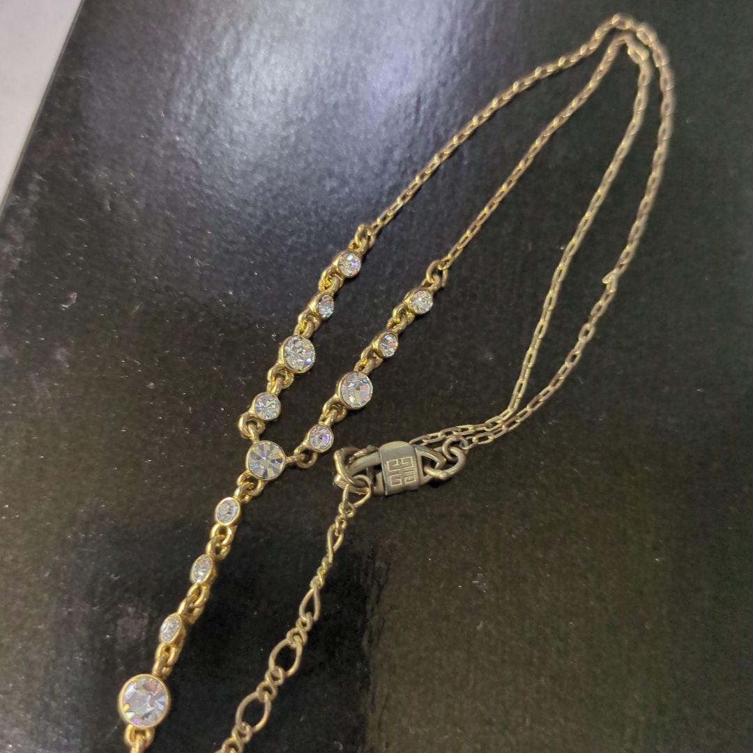 ジバンシィ GIVENCHY　ネックレス　ロゴ有