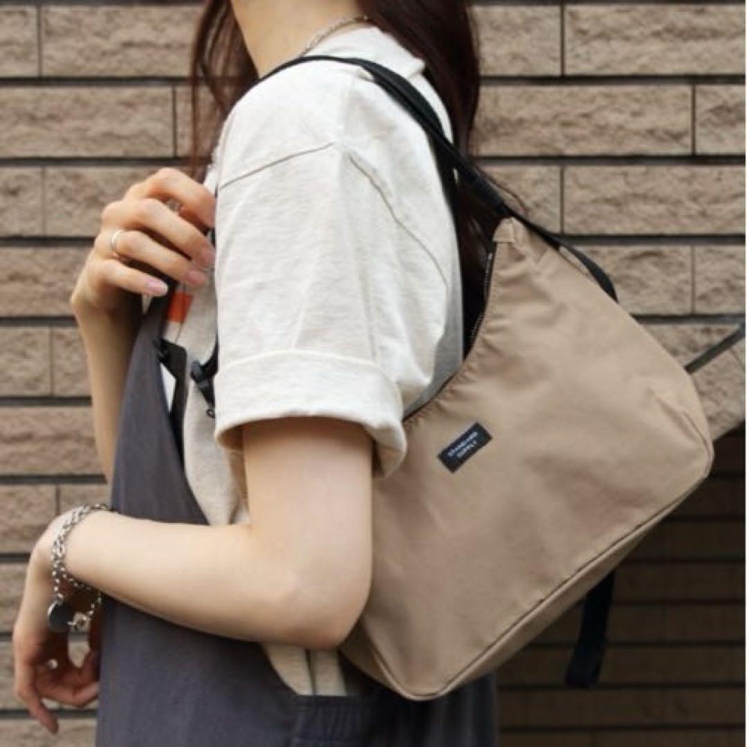 【美品】STANDARD SUPPLY トライアングルショルダー S