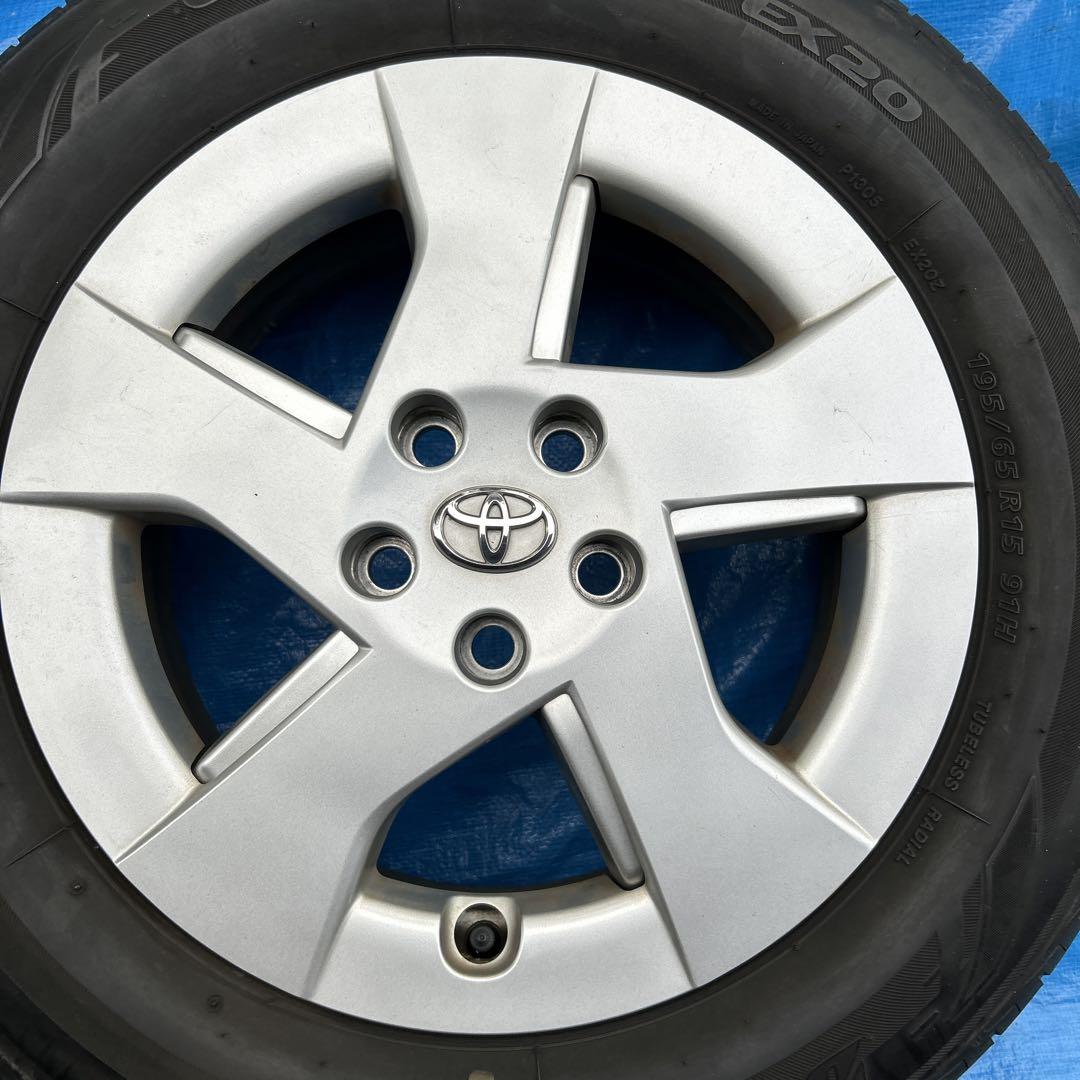 30プリウス 純正ホイール 195/65R15 ブリヂストン