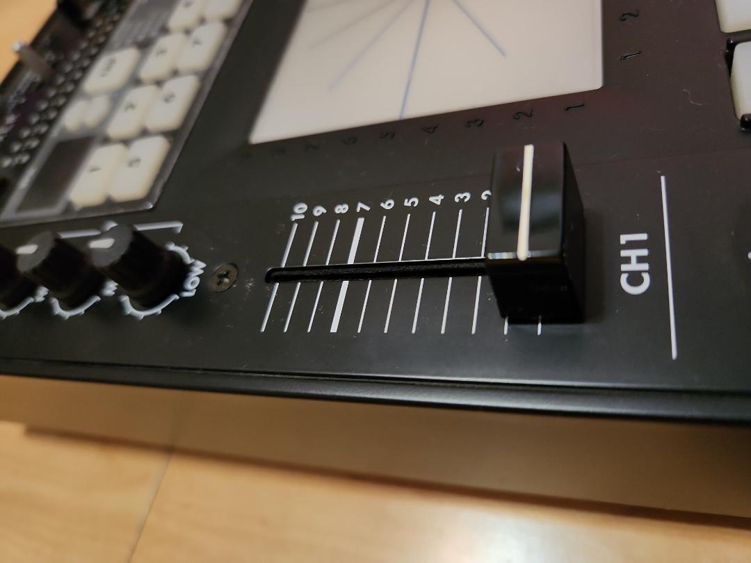KORG KAOSS MIXER KM-2 コルグ DJミキサー 箱付き