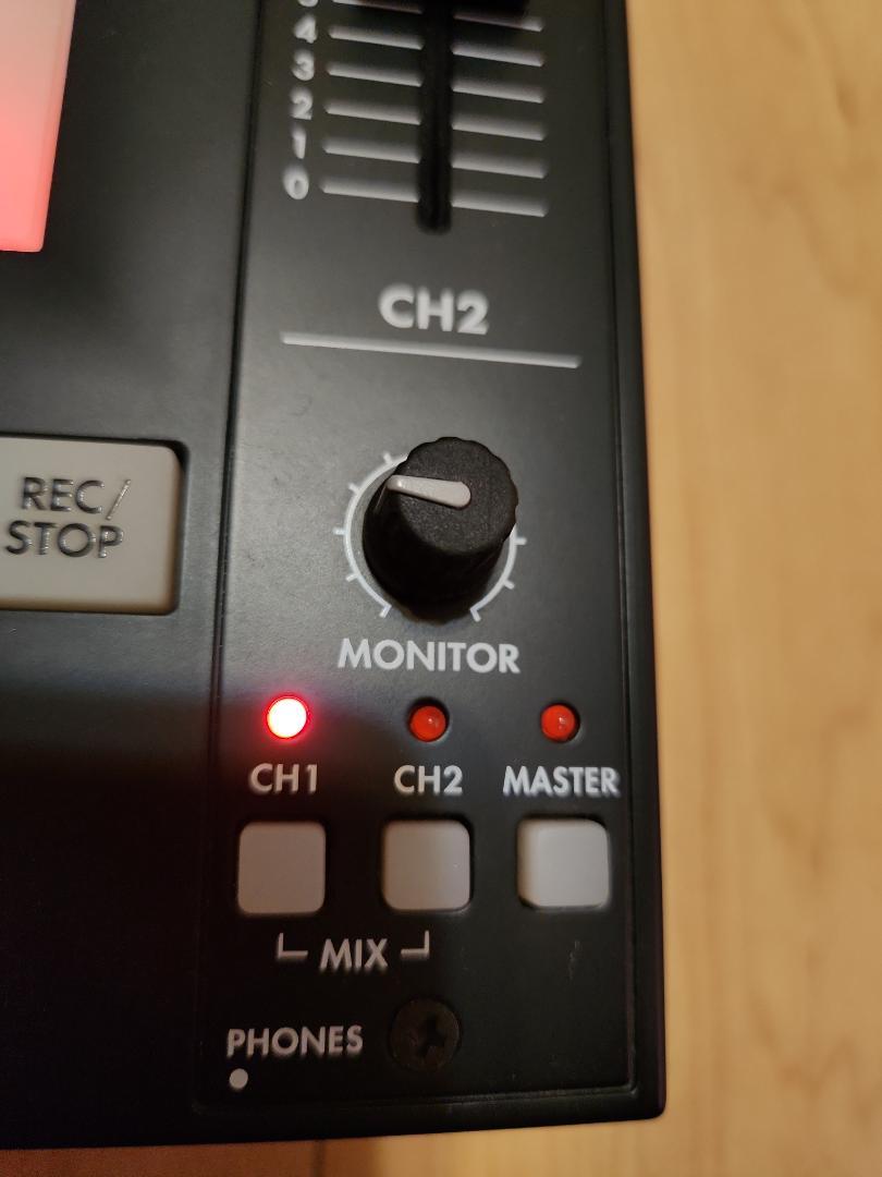 KORG KAOSS MIXER KM-2 コルグ DJミキサー 箱付き