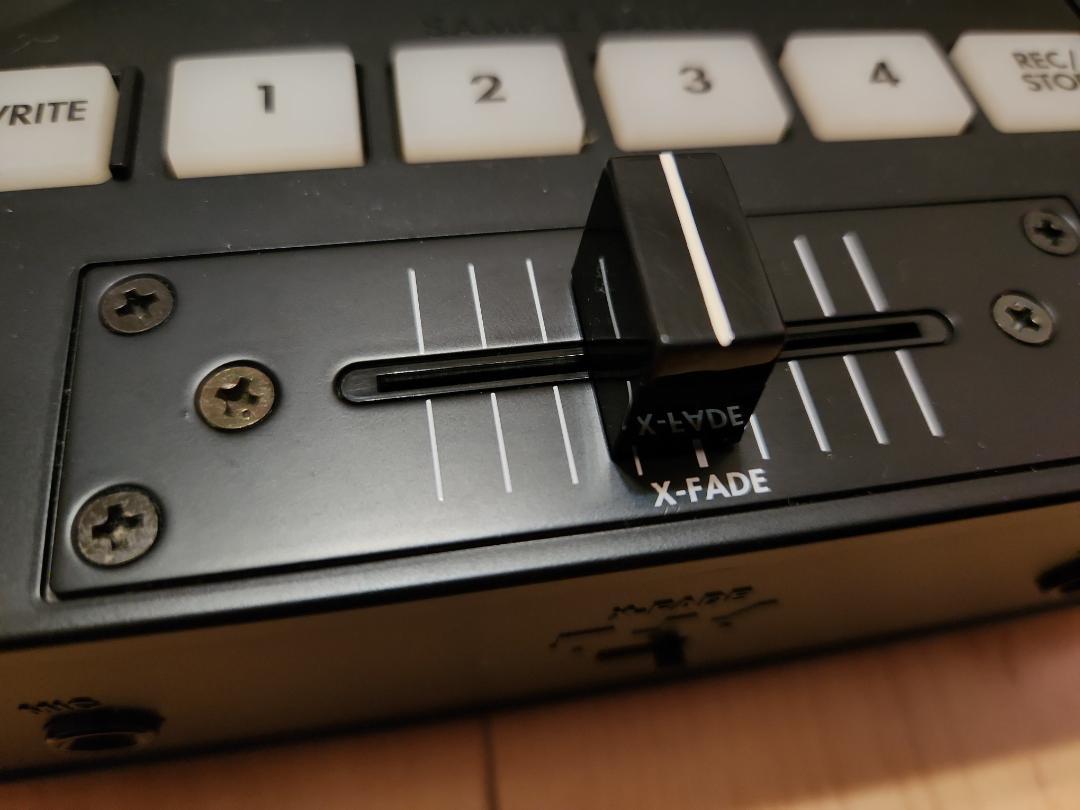 KORG KAOSS MIXER KM-2 コルグ DJミキサー 箱付き