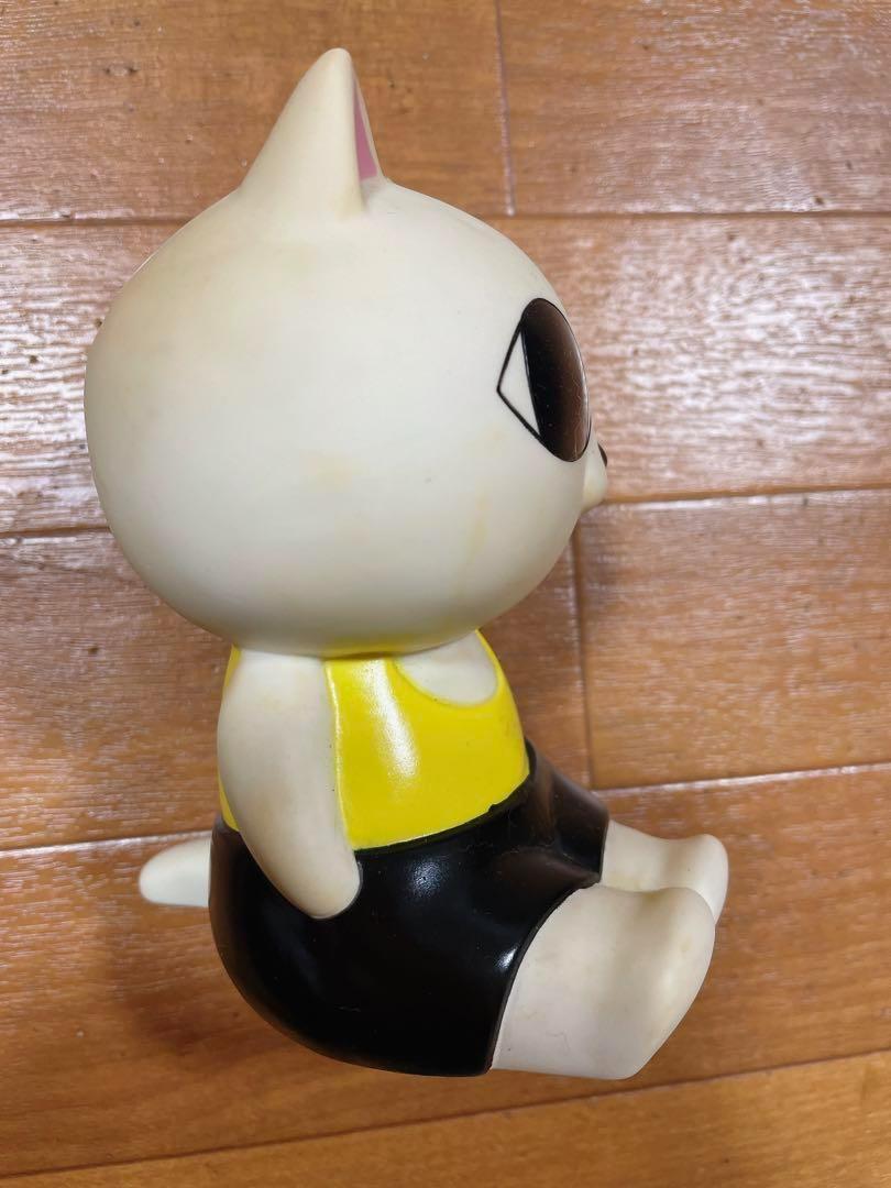 Amazon.co.jp: ねこぢる ICバンク フィギュア 貯金箱 : おもちゃ