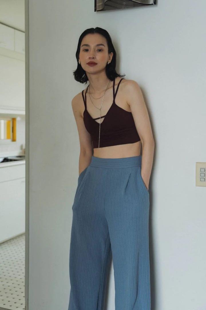 | burgundy