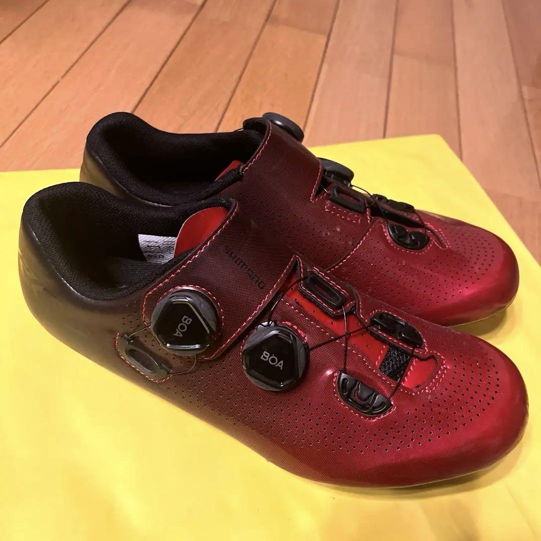 Shimano レッド シューズ