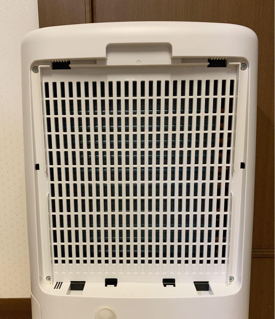 値下げ！シャープ 衣類乾燥除湿機 プラズマクラスター 12L CV-J120W