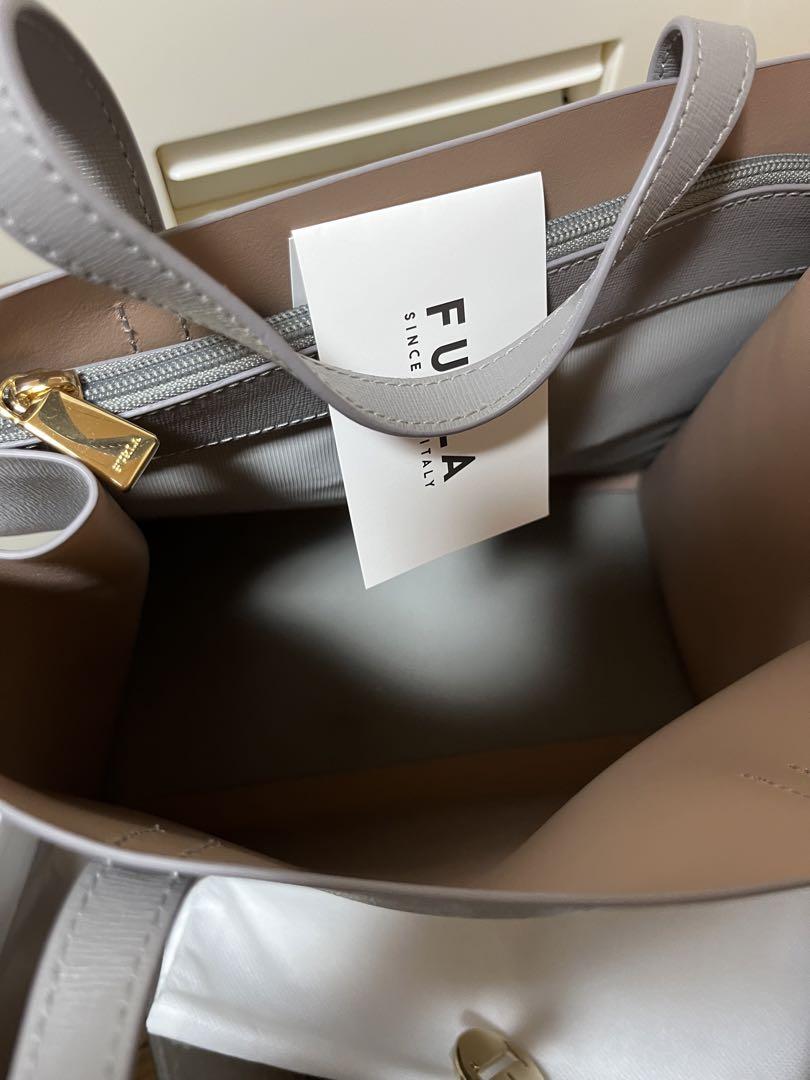 FURLA グレー ハンドバッグ 合成皮革