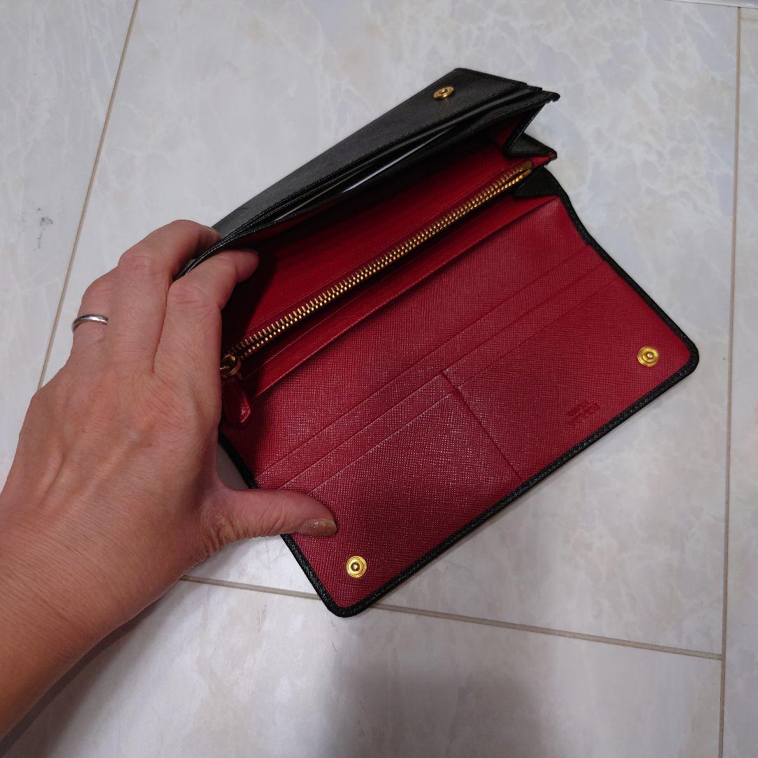 プラダ PRADA 長財布 免税店で購入 ブラック 黒 バイカラー 本物 プラダ PRADA 長財布 免税店で購入 ブラック 黒 バイカラー 本物