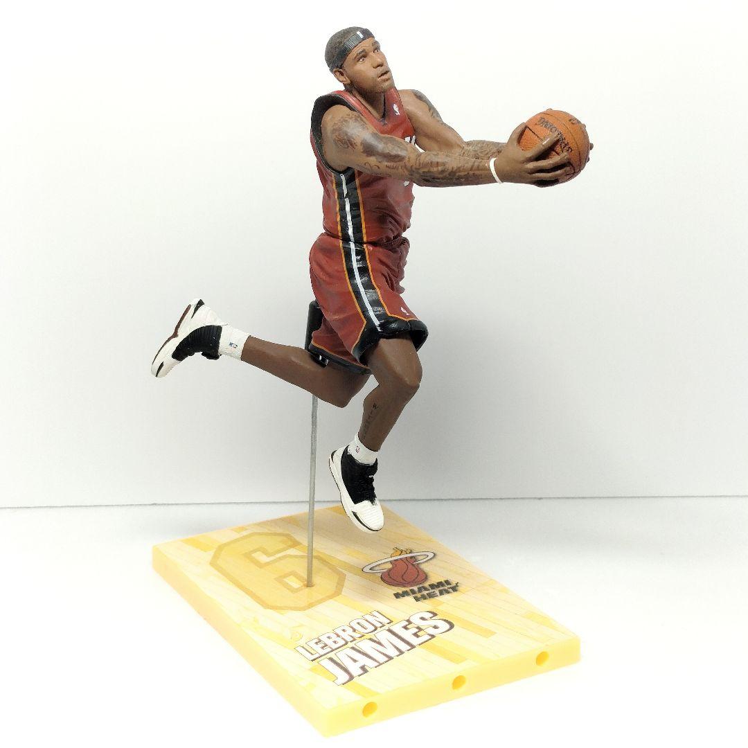マクファーレン トイズレブロン ジェームズフィギュアNBA