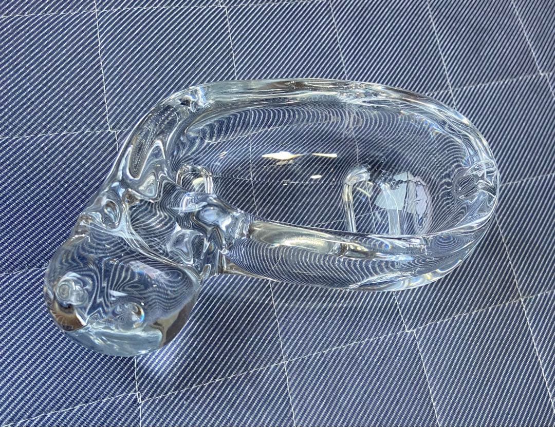 水晶 カバ ガラス製オブジェ カバの小物入れ 幸せのカバ