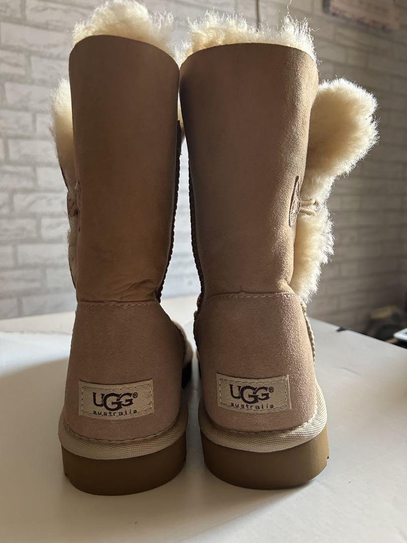 UGG（アグ） ムートンブーツ ベイリーボタン 2