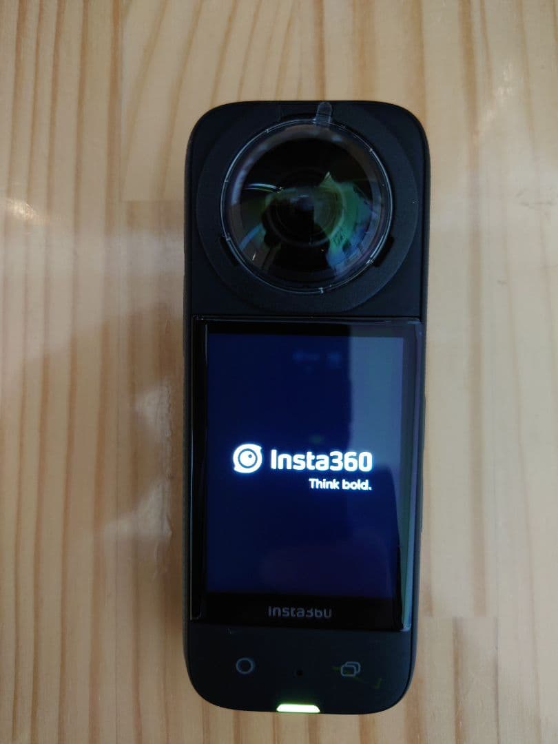 実用美品 insta360 インスタ360 x3 アクションカメラ 付属品充実 実用美品 insta360 インスタ360 x3 アクションカメラ 付属品充実