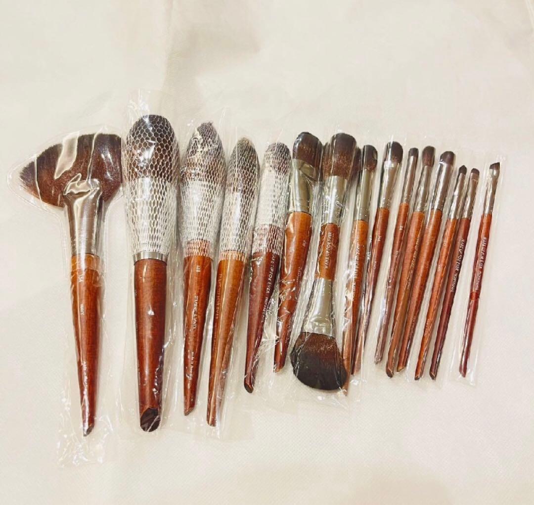 お買い得メイクアップフォーエバーメイクブラシ15本 お買い得メイクアップフォーエバーメイクブラシ15本