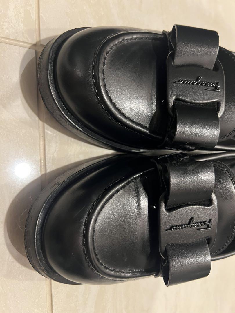 Salvatore Ferragamo ブラック ローファー