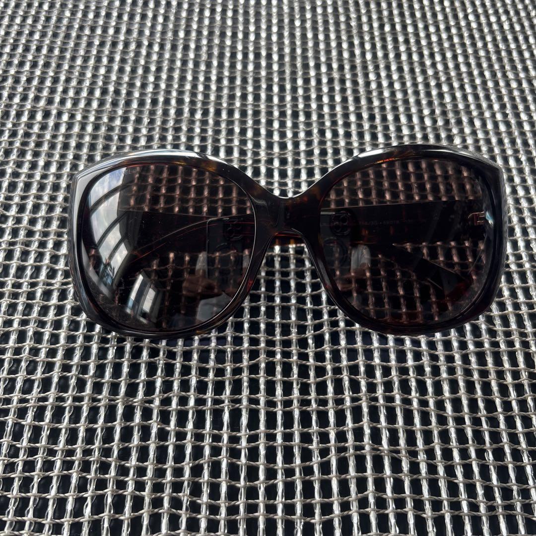 Chanel ダークブラウン サングラス