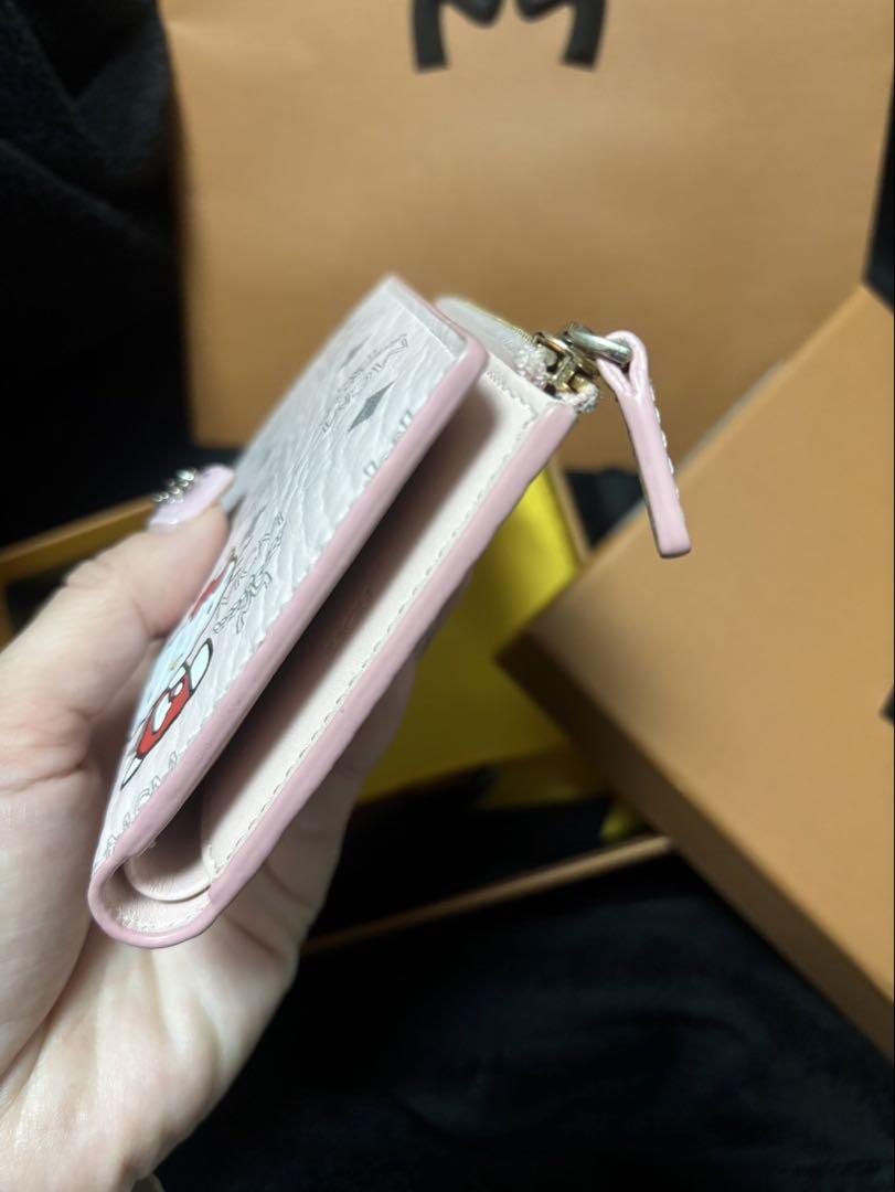 ハローキティー 二つ折り財布