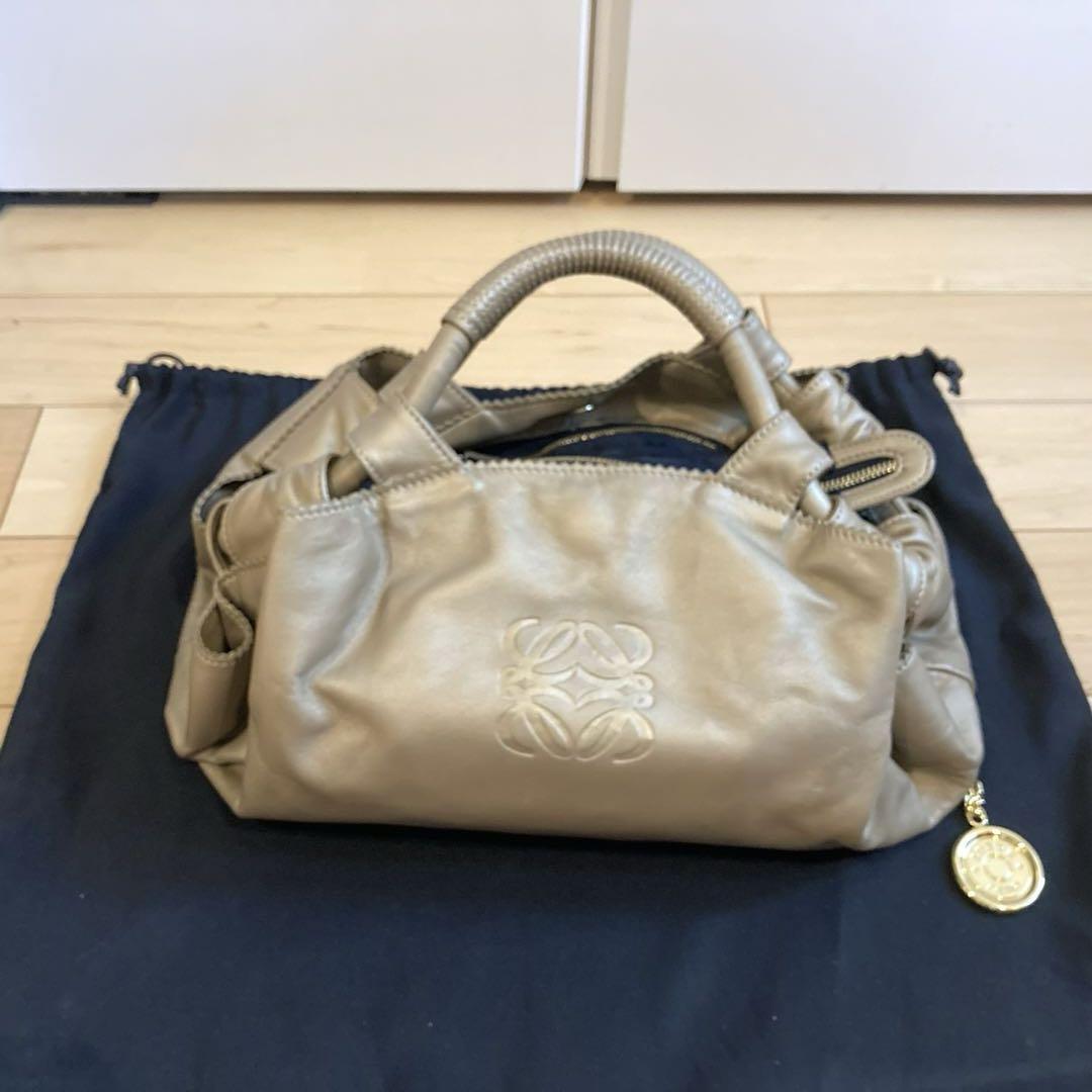 【LOEWE】ナッパアイレ　シャンパンゴールド