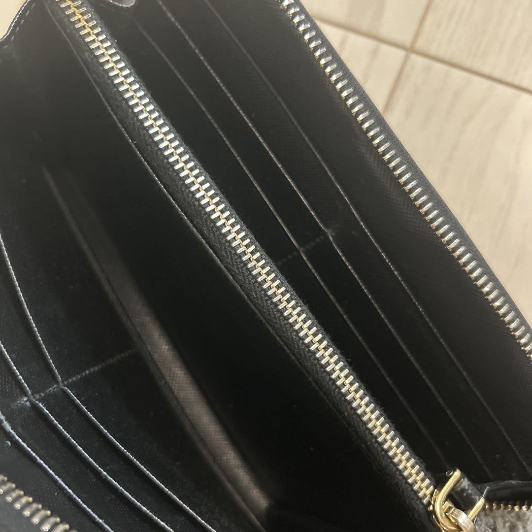 PRADA ブラック レザー 長財布