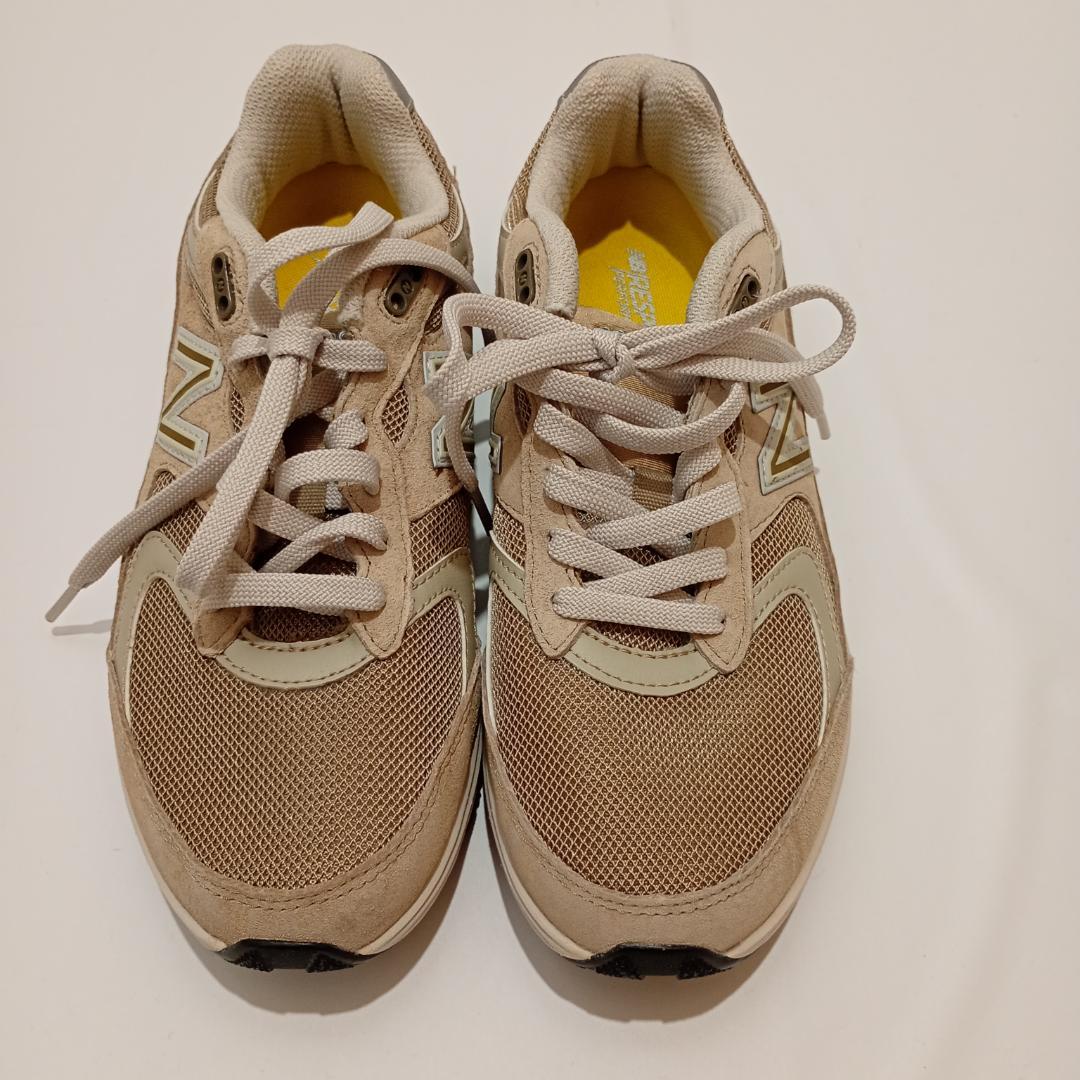 【訳有美品】New Balance WW880 ベージュ 24.5cm シューズ